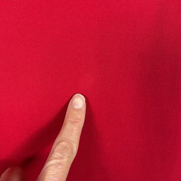 Cartise Lipstick Red Sleeveless Shift Dress with Gold Metal Bar Ladder Detail 2 - Picture 8 of 9